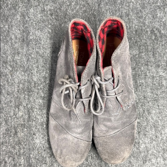 Toms Gray Wedge Shoes with Suede Finish - Picture 5 of 8